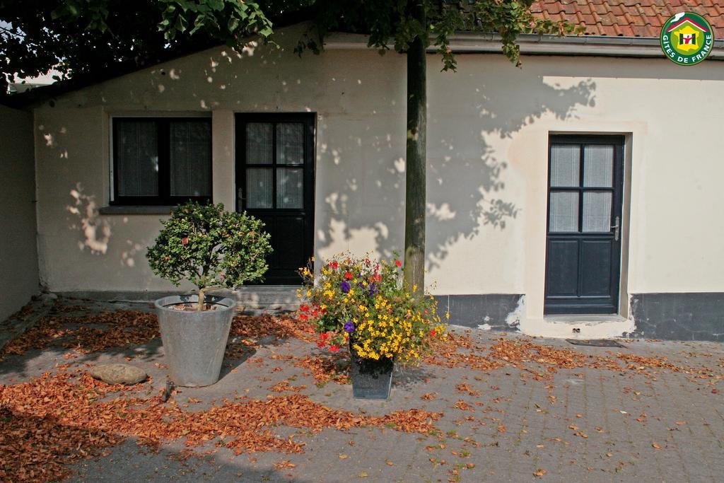 Le Clos Du Miroir Courset Δωμάτιο φωτογραφία