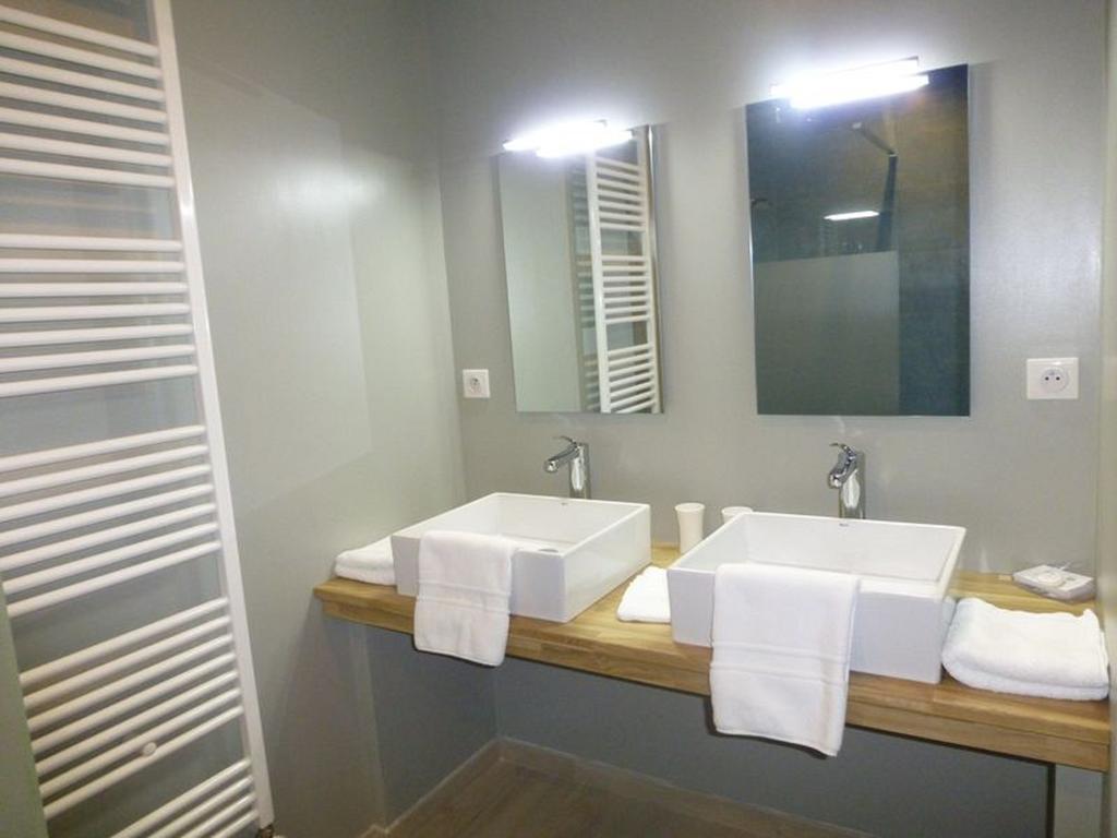 Le Clos Du Miroir Courset Δωμάτιο φωτογραφία